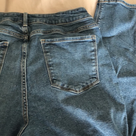 Old navy high rise O.G. Straight. Secret-slim pockets - Picture 11 of 11